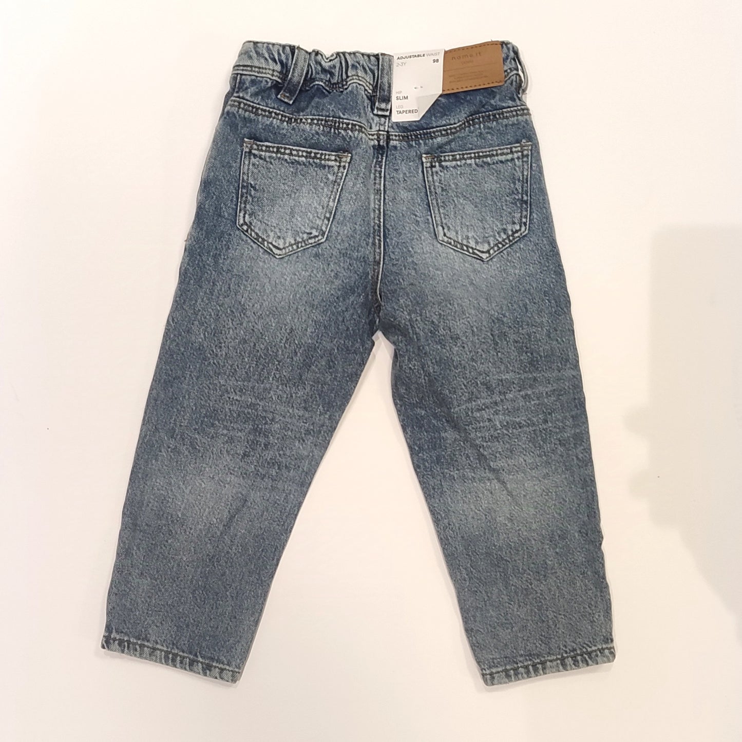 Jeans scuro con coulisse interna