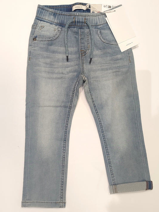 Jeans basico con coulisse