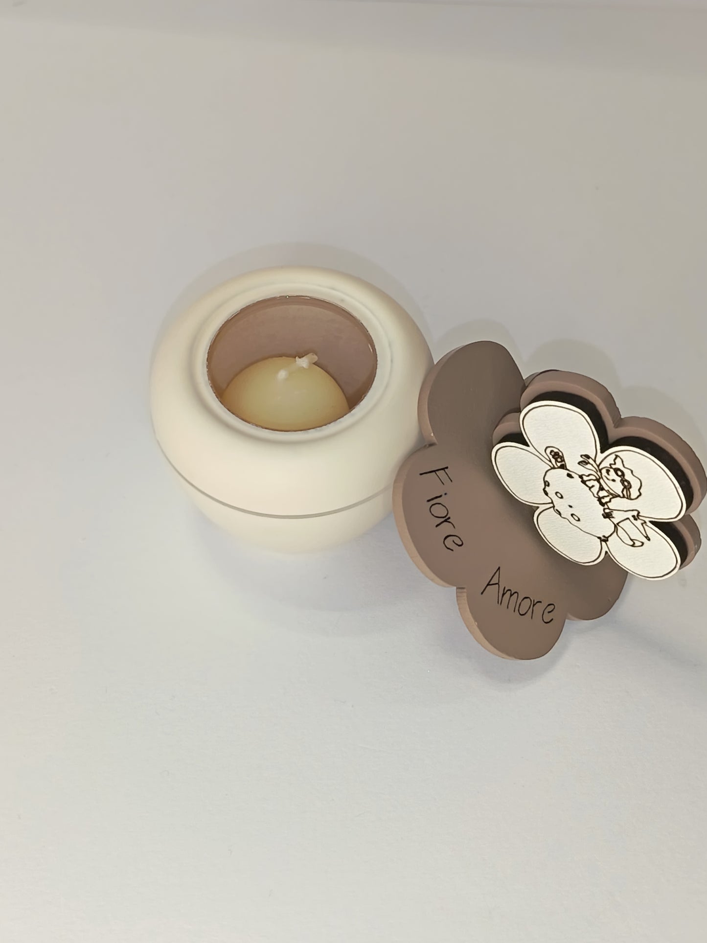 Porta candela confeionato con scatola e confetti